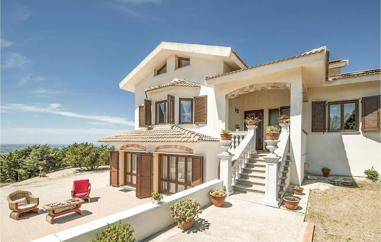 別荘 Stunning Home In Sennori -Ss- With Kitchen イタリア